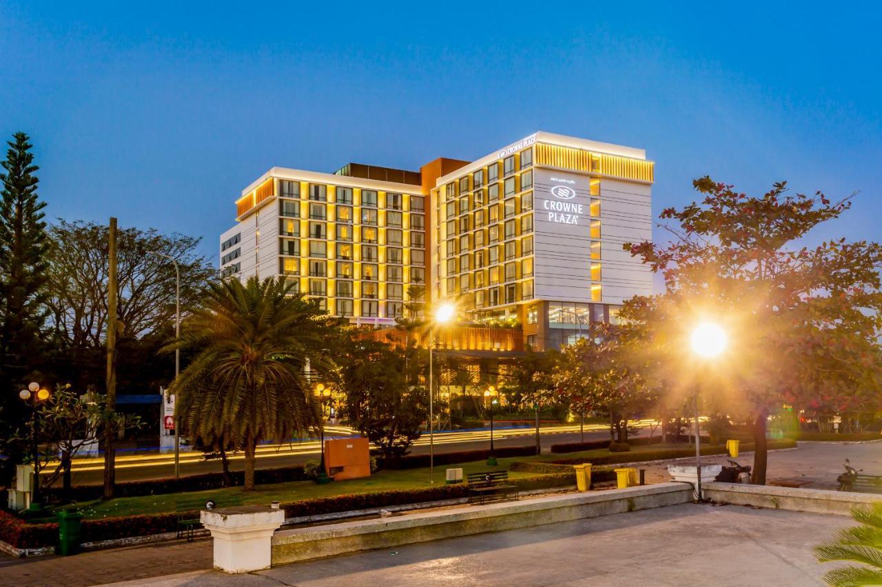 Hotel Crowne Plaza Vientiane By Ihg Exterior foto