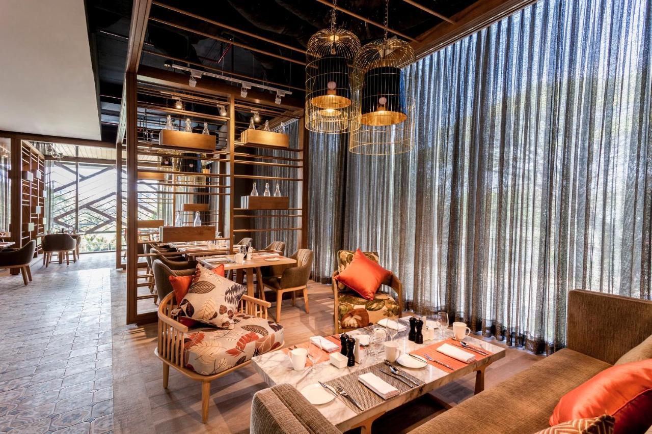 Hotel Crowne Plaza Vientiane By Ihg Exterior foto