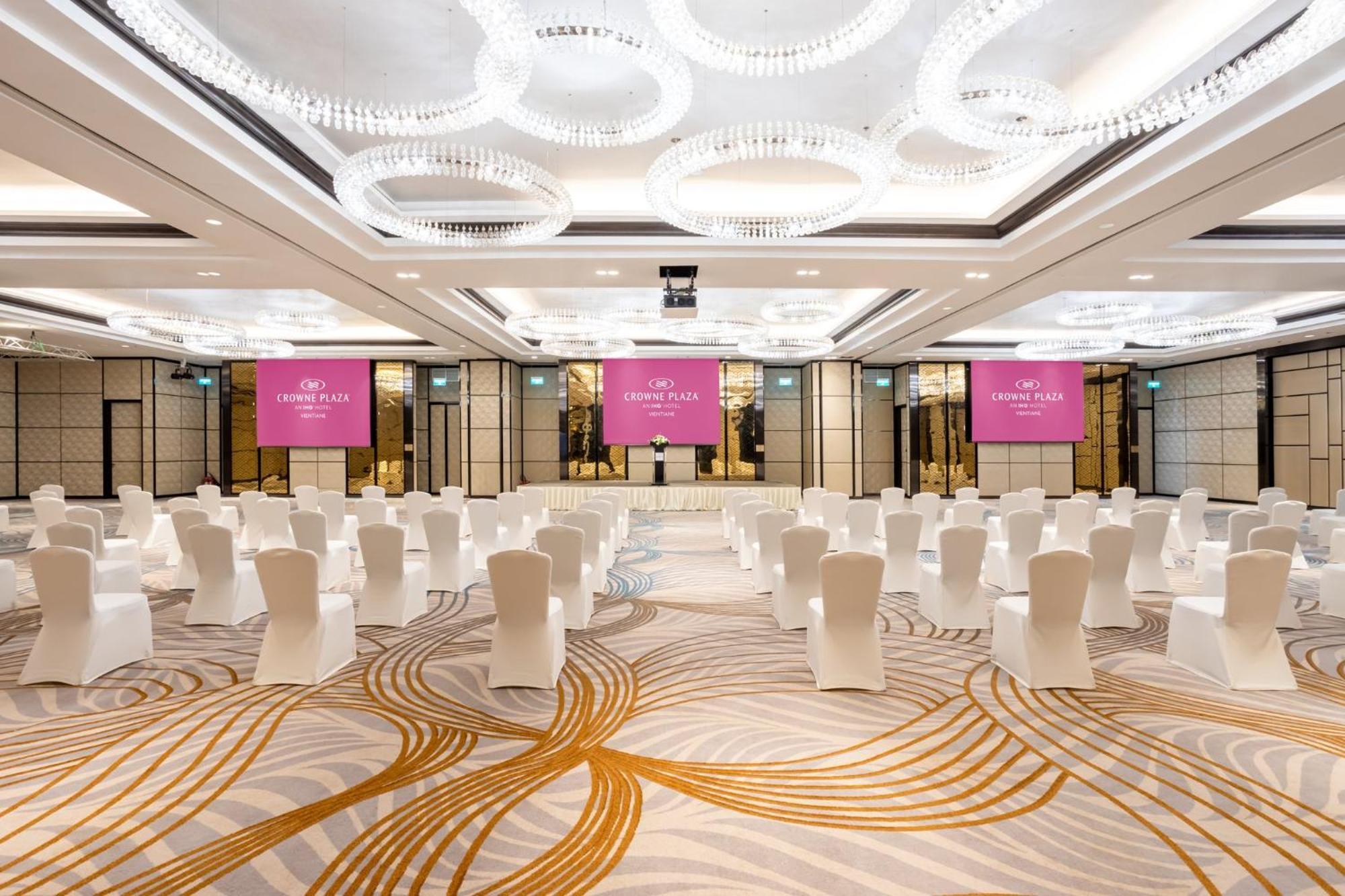 Hotel Crowne Plaza Vientiane By Ihg Exterior foto